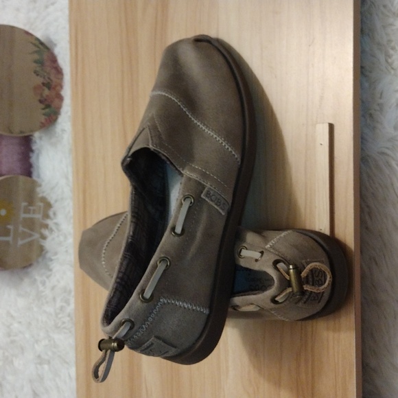 Bobs from Skechers Taupe Memory Foam Leather Insole Loafers Women's  Size W7 - Picture 9 of 10